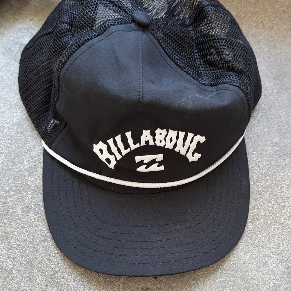 Billabong Black and White Trucker Hat